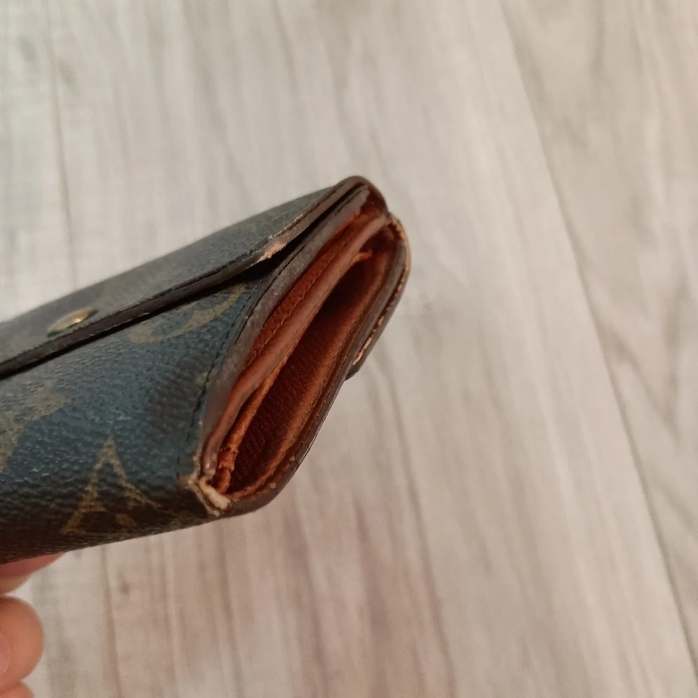 Louis Vuitton Monogram Portefeiulle Elise Trifold Wallet
